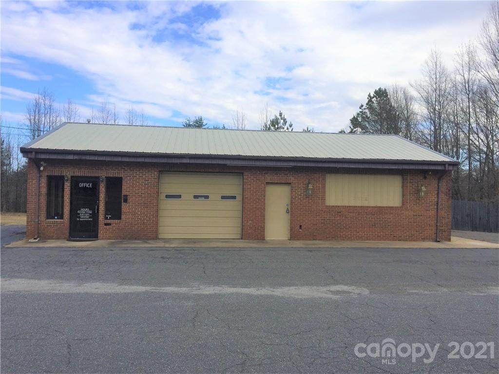 636 W Main Street - Photo 1