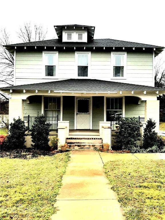 305 Lytton Street - Photo 1