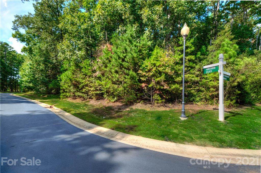 102 Archer Glen - Photo 1
