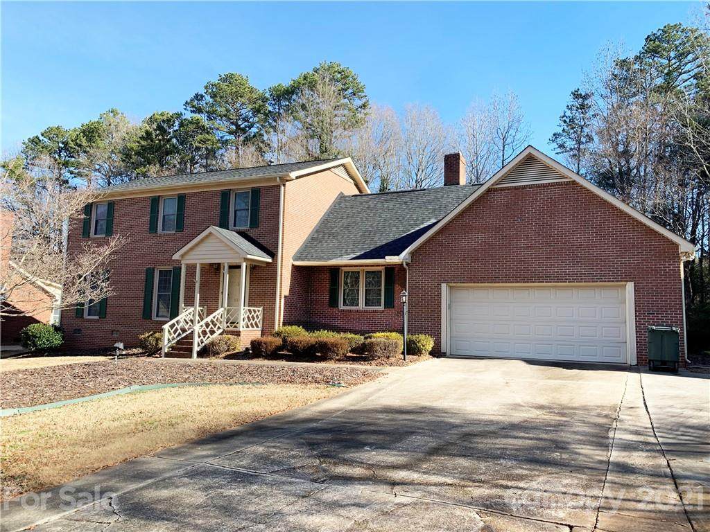 132 Wellington Drive - Photo 1