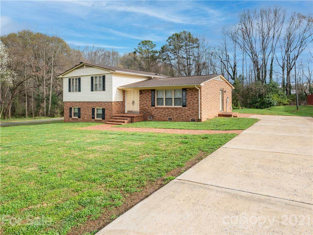 224 Forney Avenue - Photo 1
