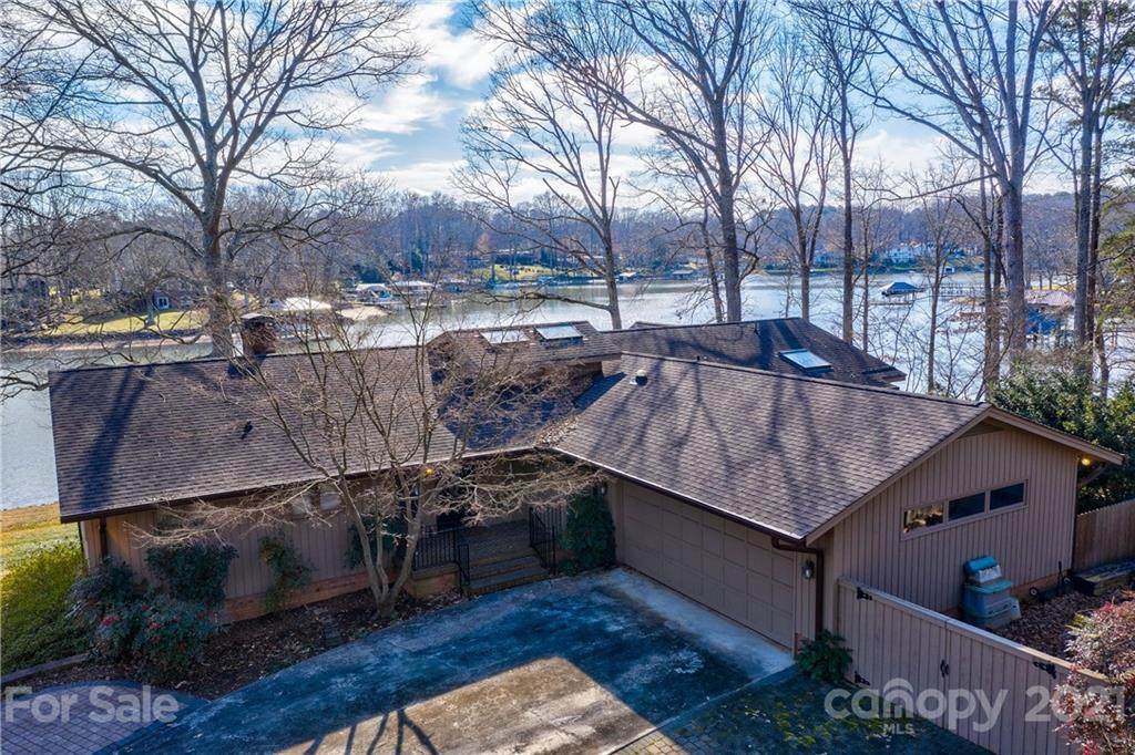 3837 Fox Run - Photo 1