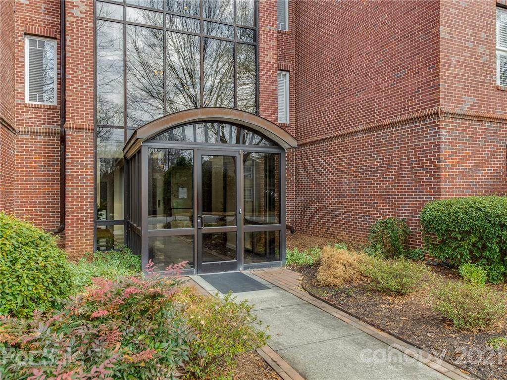745 Magnolia Avenue - Photo 1