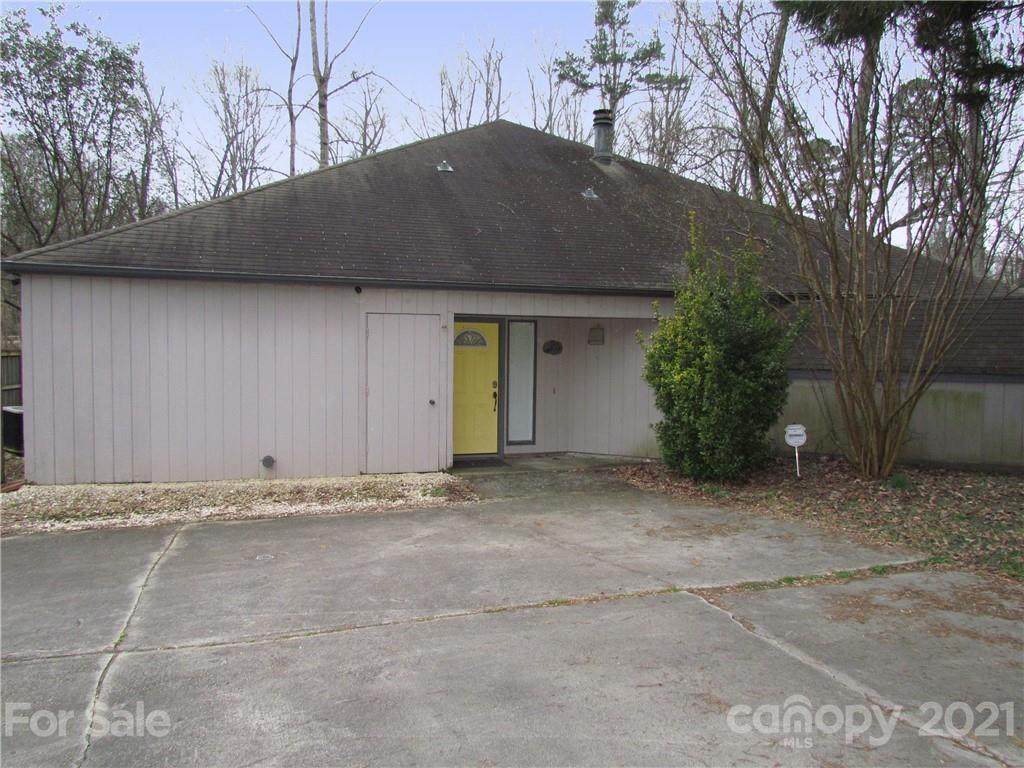 2830 Huntingtowne Farms Lane - Photo 1
