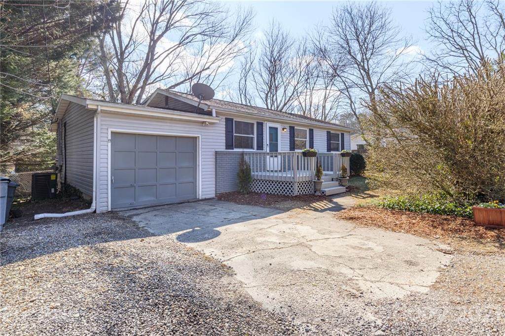 52 Terry Estate Drive - Photo 1