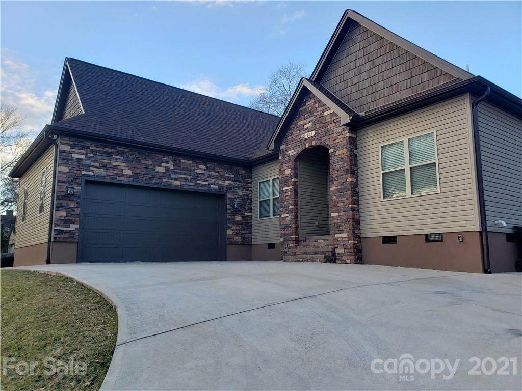 134 15th Avenue - Photo 1