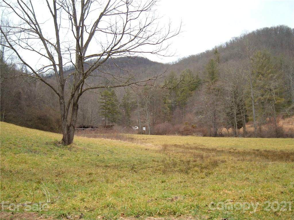 79 Rambling Road - Photo 1