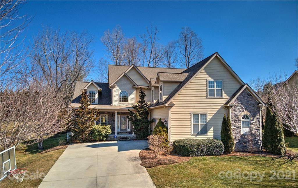 18 Drakes Meadow Lane - Photo 1