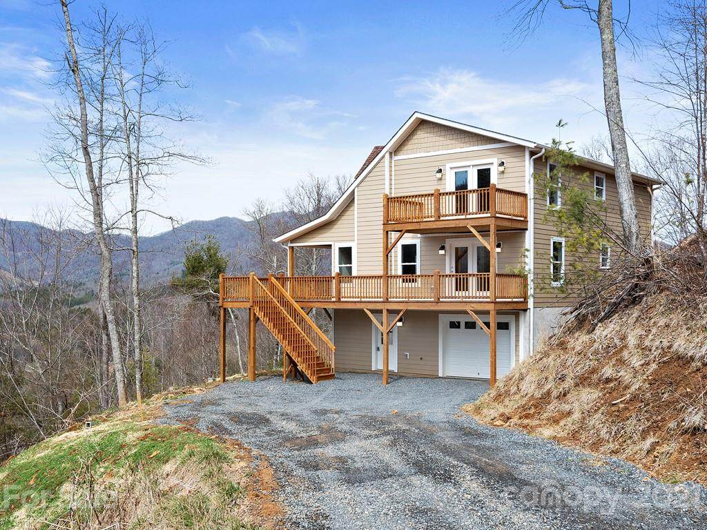 329 Pinnacle Drive - Photo 1