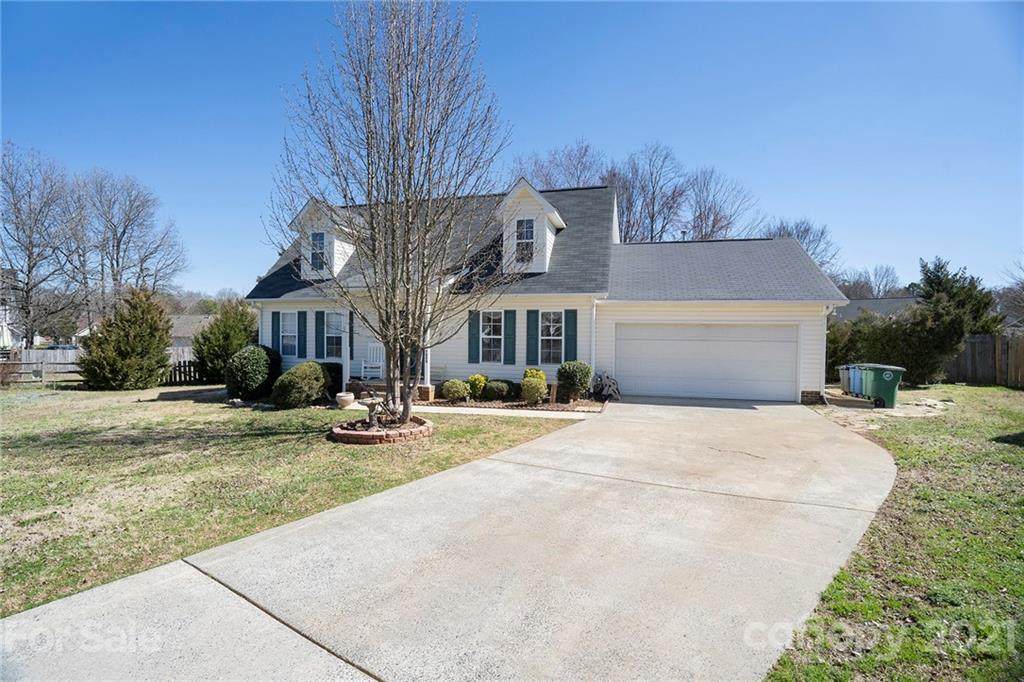 7008 Gatwick Lane - Photo 1