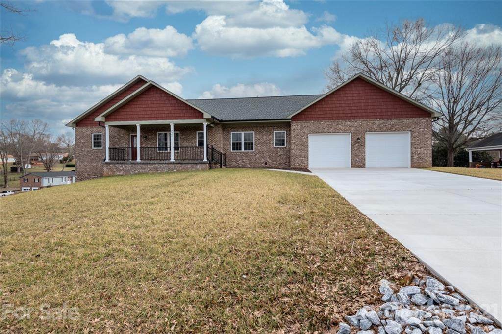 5441 Suttlemyre Lane - Photo 1