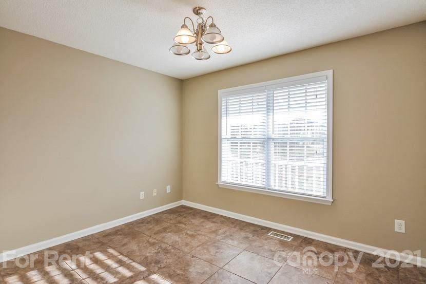104 Bee Lane - Photo 1