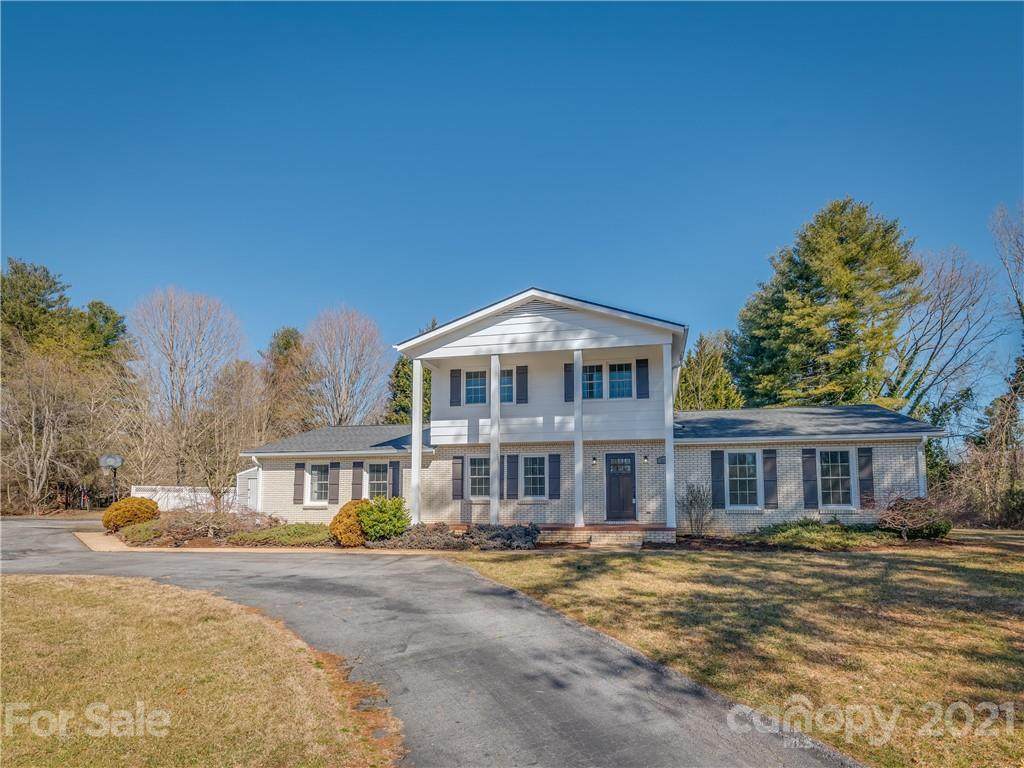 1376 Glenheath Drive - Photo 1