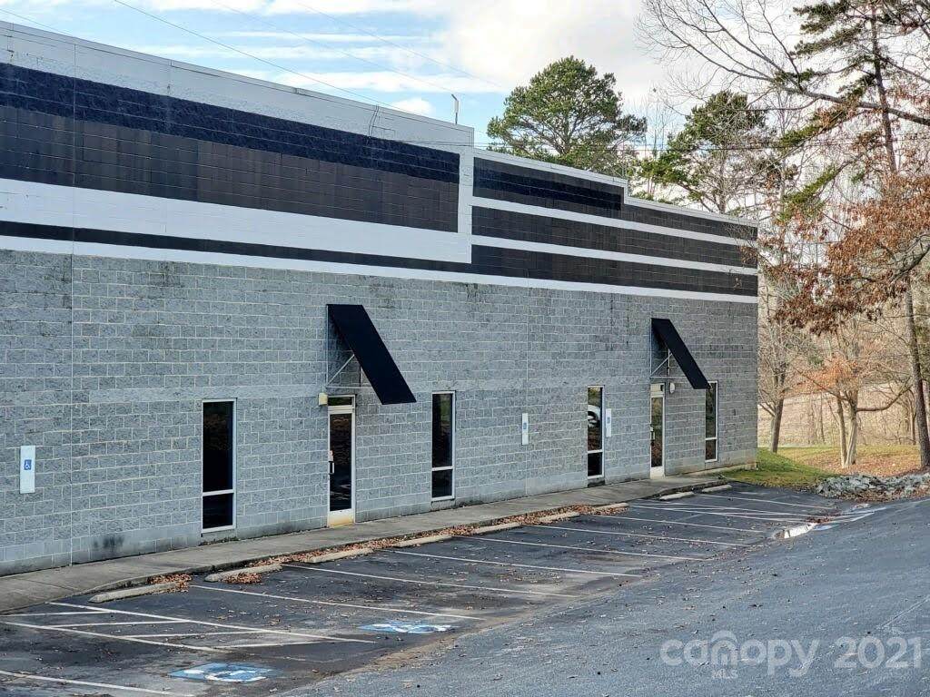 128 Commercial Drive - Photo 1