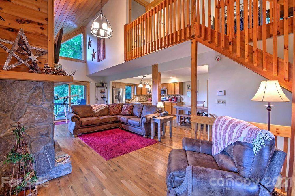 160 Bridle Drive - Photo 1