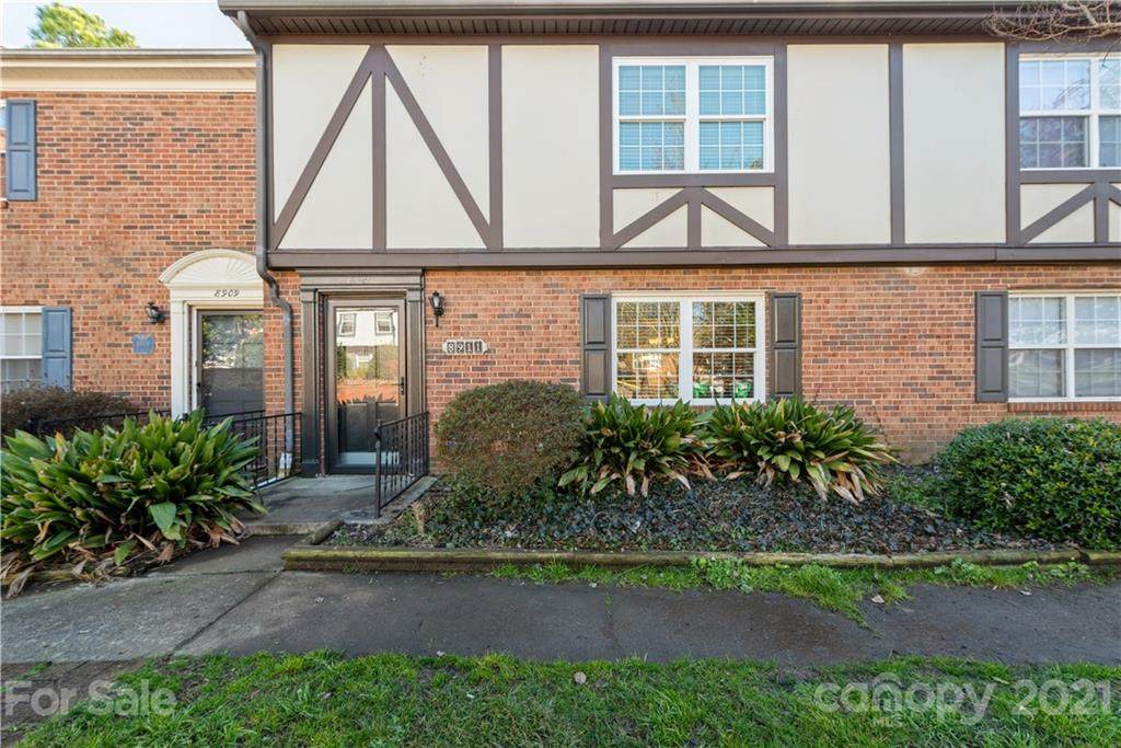 8911 Hunter Ridge Drive - Photo 1