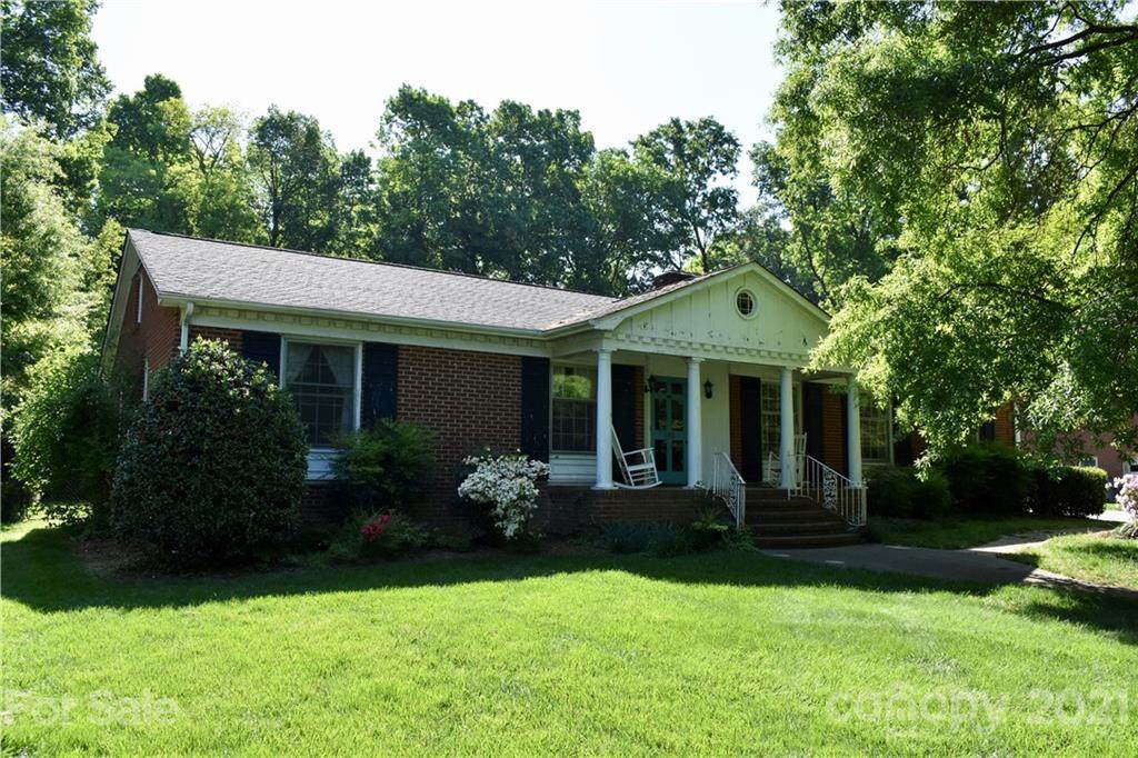842 Longbow Road - Photo 1