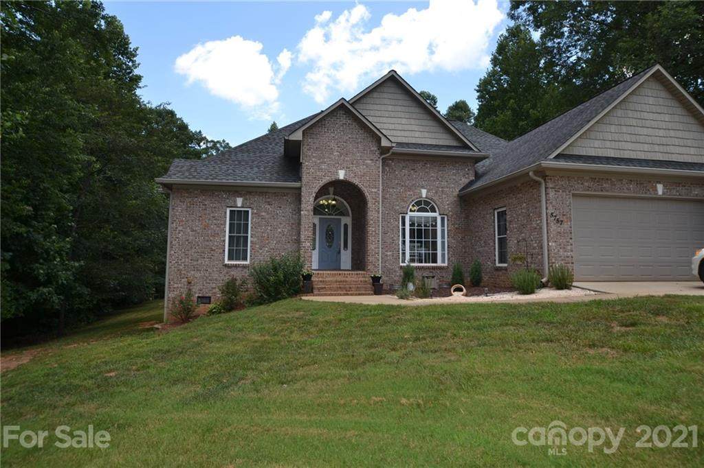 5757 Cedar Run Drive - Photo 1