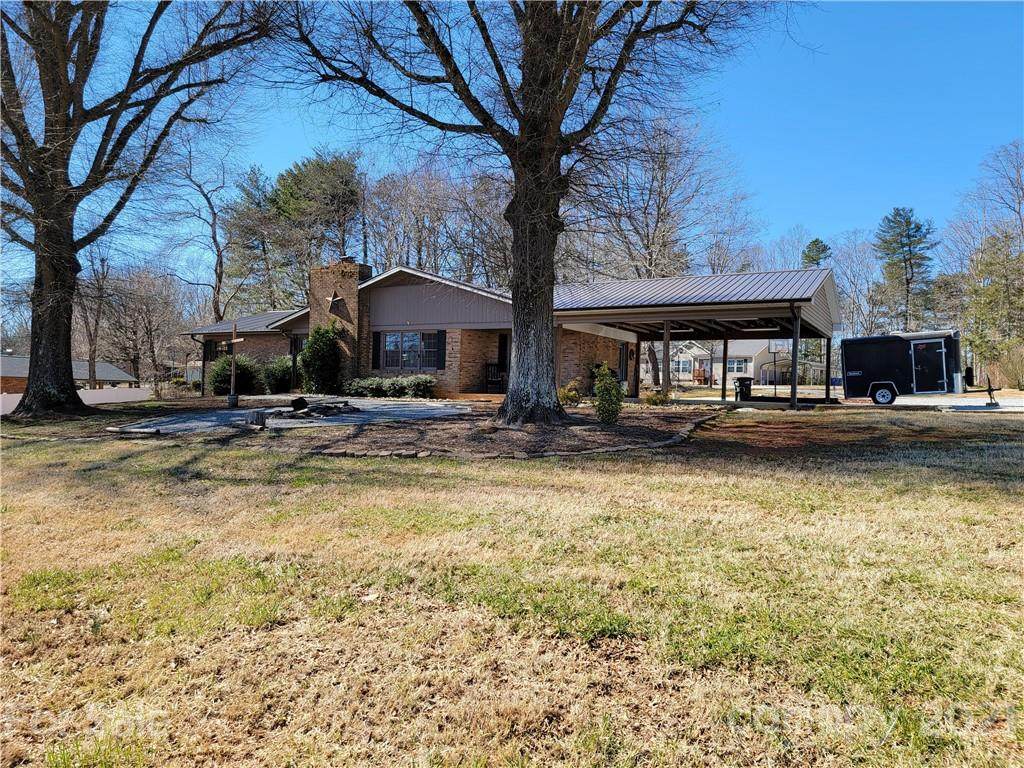1790 Connelly Springs Road - Photo 1
