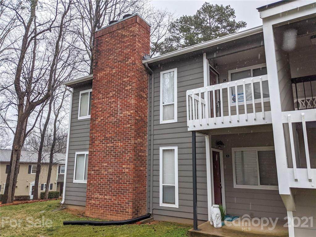6121 Heath Ridge Court - Photo 1