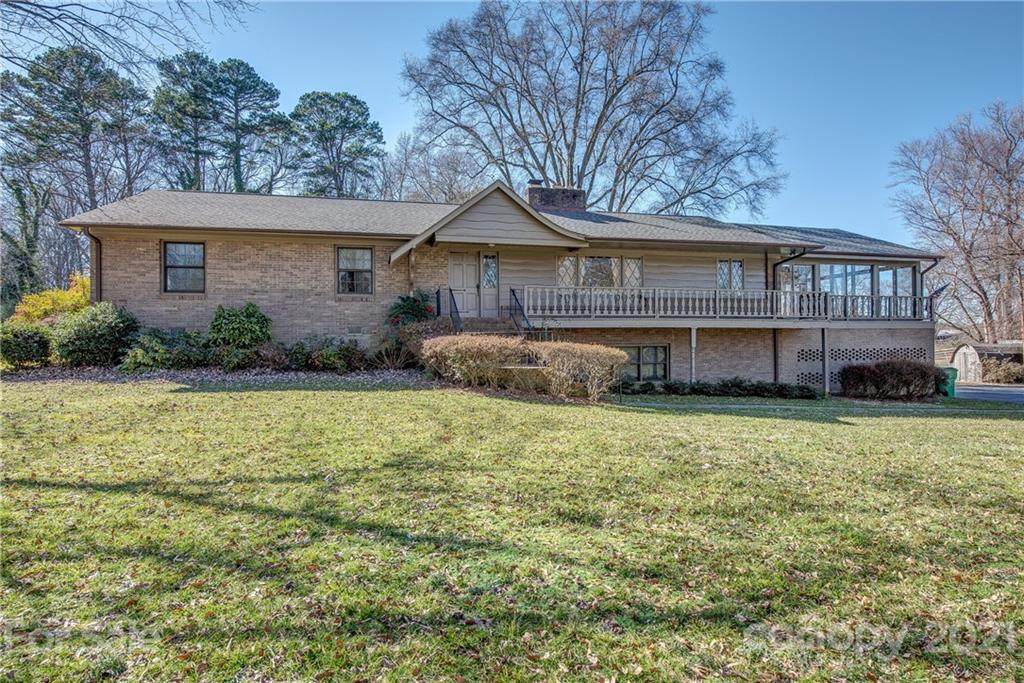 165 Summerlea Drive - Photo 1