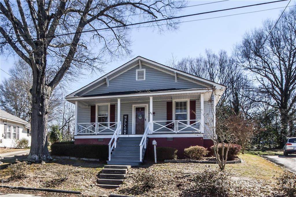 411 York Avenue - Photo 1