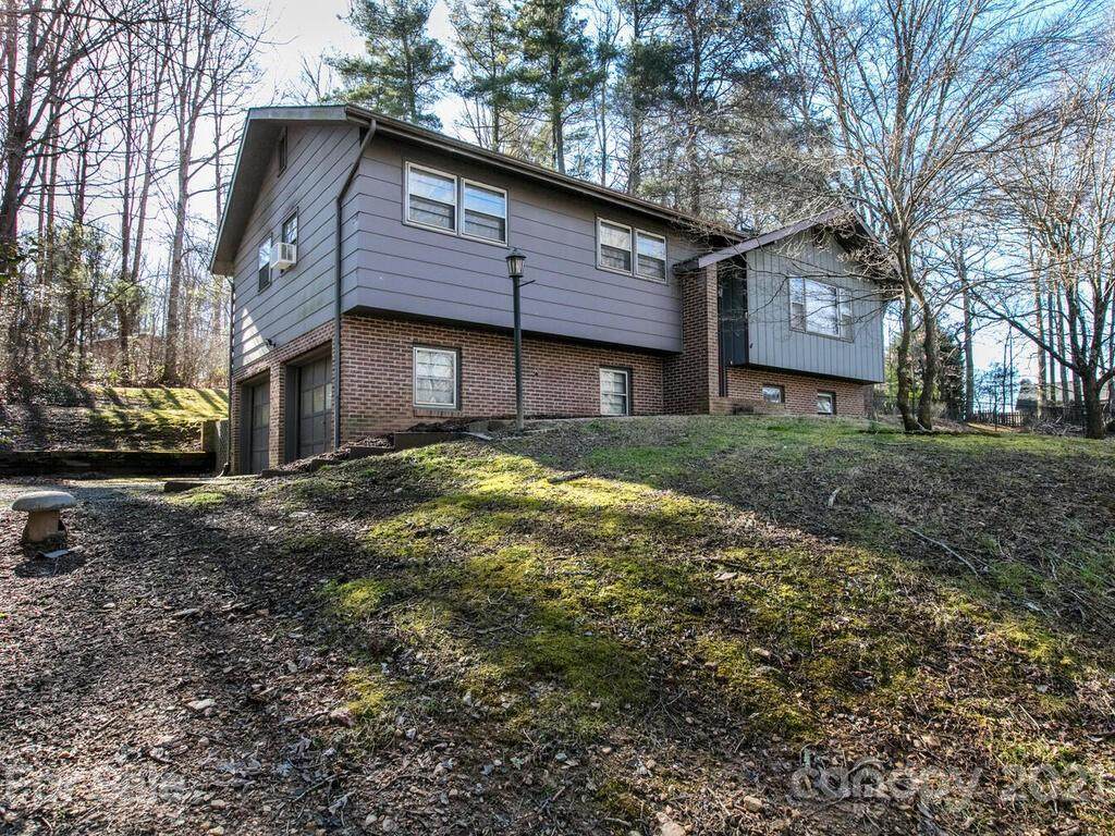 4 Spring Hill Drive - Photo 1