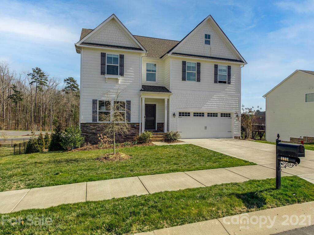 1203 Clover Lane - Photo 1