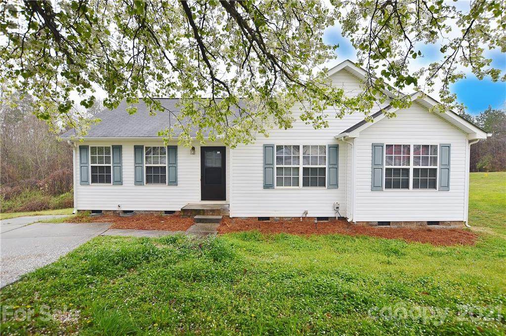 2301 Saluda Drive - Photo 1