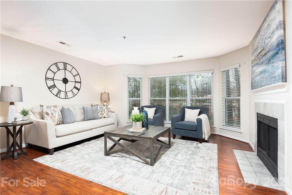 529 Graham Street - Photo 1