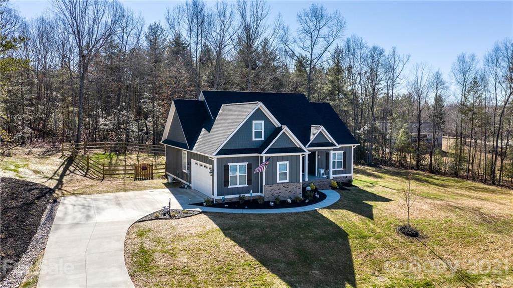 122 Tippecanoe Lane - Photo 1