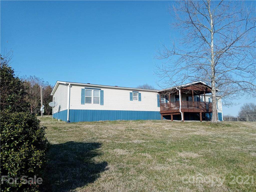 1541 Sandy Springs Road - Photo 1