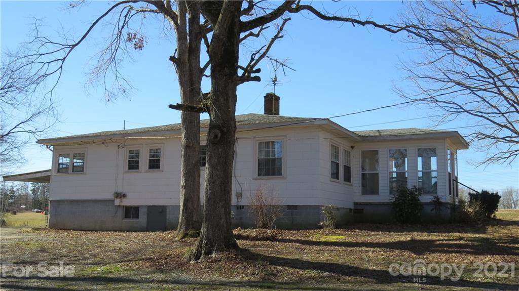1107 Chase High Road - Photo 1