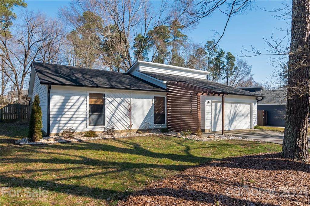 6938 Stillmeadow Drive - Photo 1