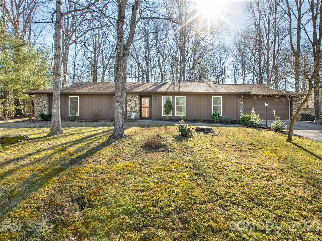 213 Dundeve Circle - Photo 1