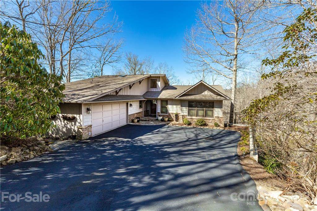 102 Gagama Court - Photo 1