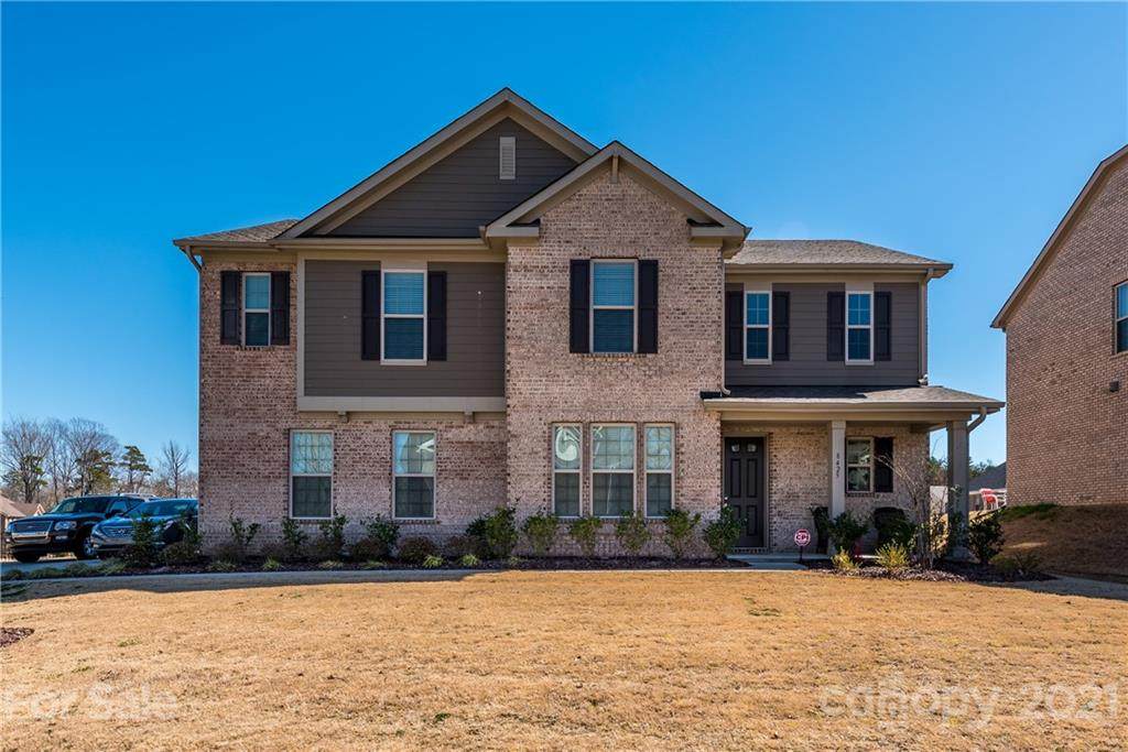 8425 Breton Way - Photo 1