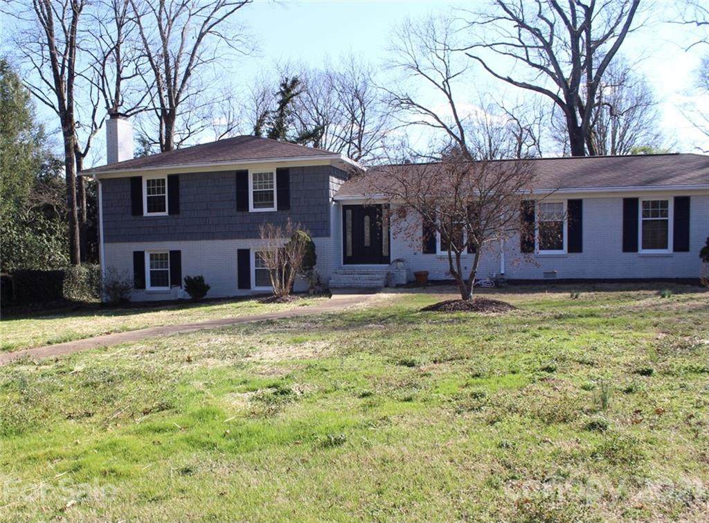 122 Stratford Place - Photo 1