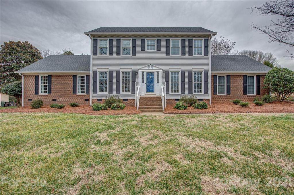 2707 Steeplechase Road - Photo 1