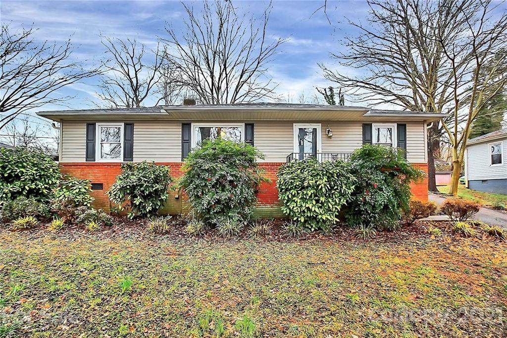 1307 Meadowbrook Circle - Photo 1