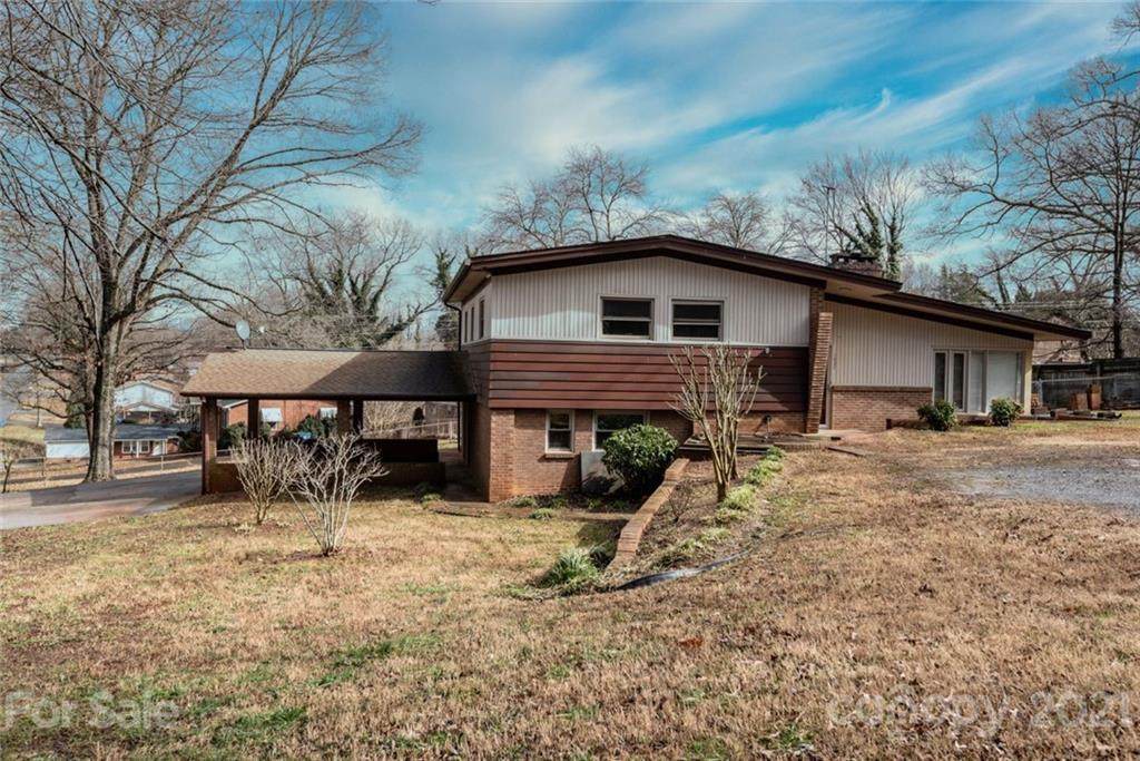 1824 30th Street - Photo 1