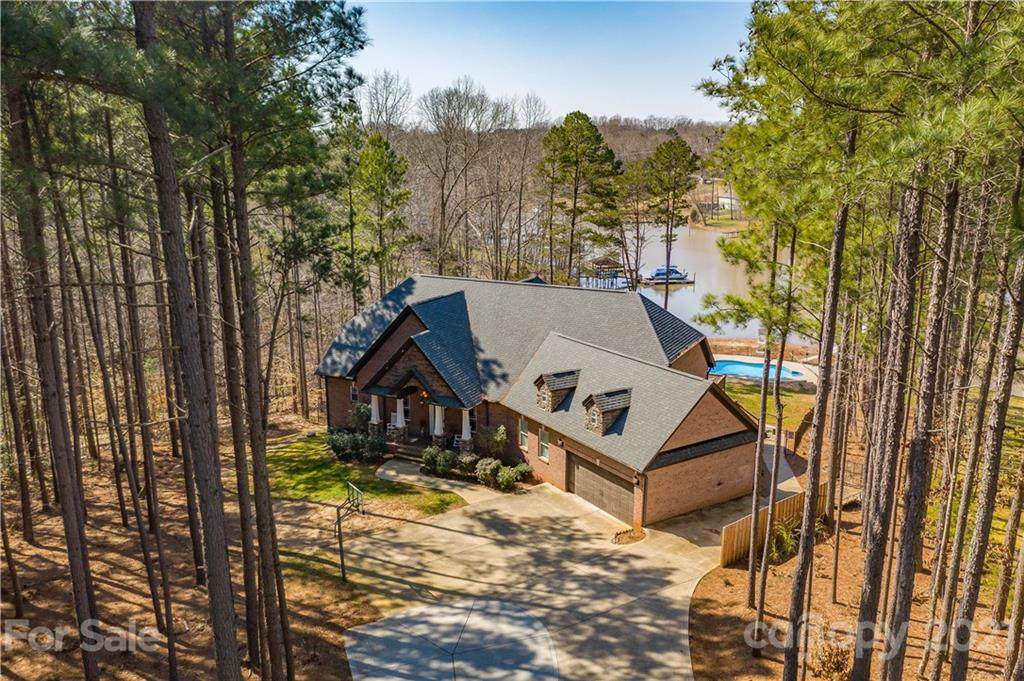 6762 Barefoot Cove Court - Photo 1