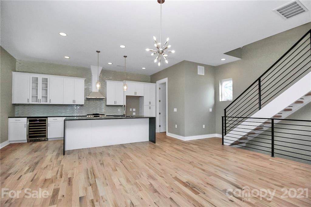1619 Davidson Street - Photo 1