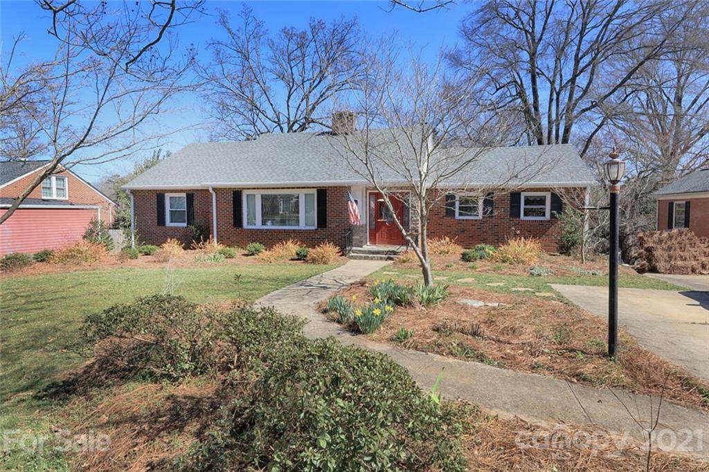 141 Stewart Avenue - Photo 1