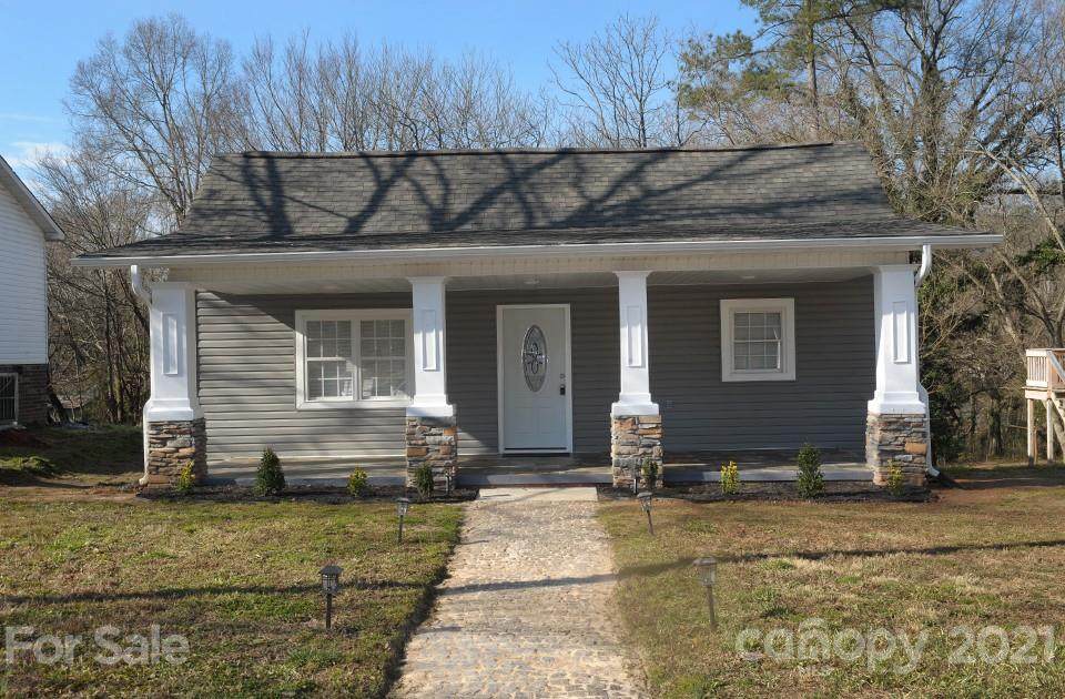 709 5th Street - Photo 1