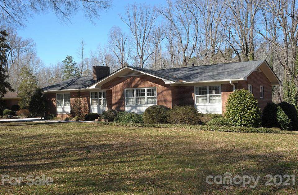 280 Neita Drive - Photo 1