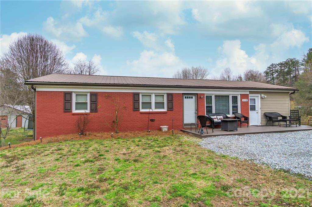 115 Meadow Brook Lane - Photo 1