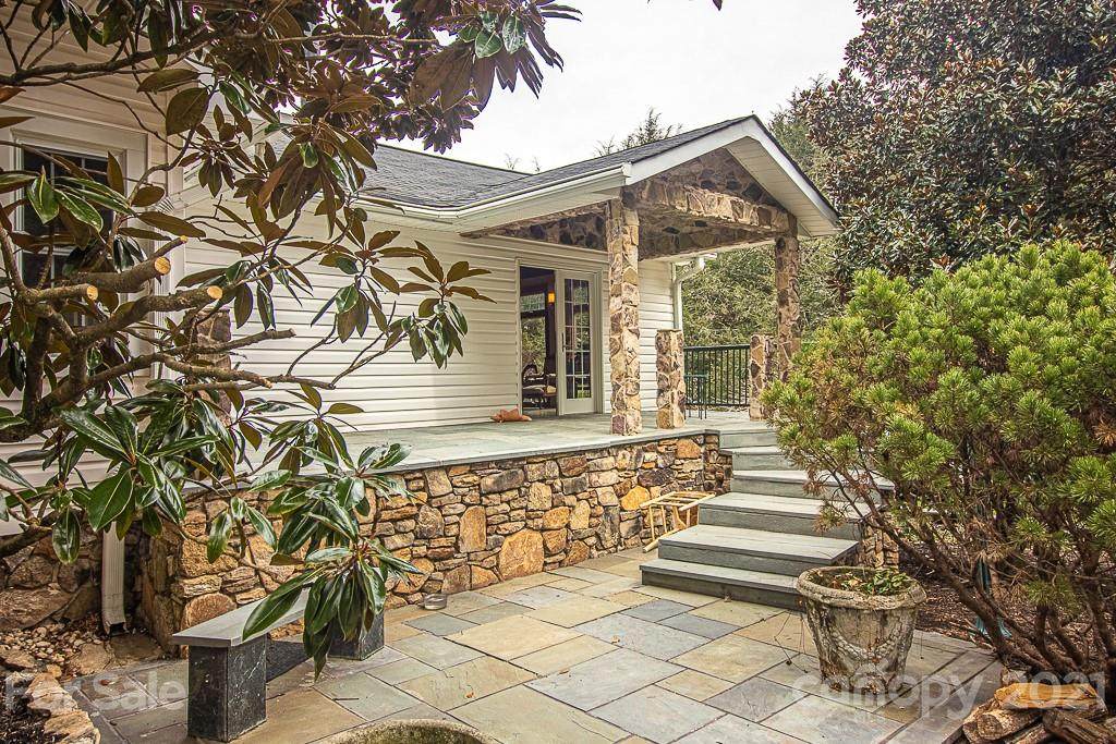 16 Old Bee Tree Road - Photo 1