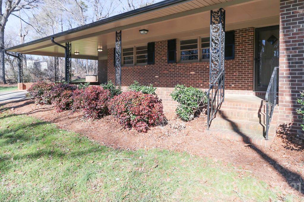 1628 Zion Church Road - Photo 1