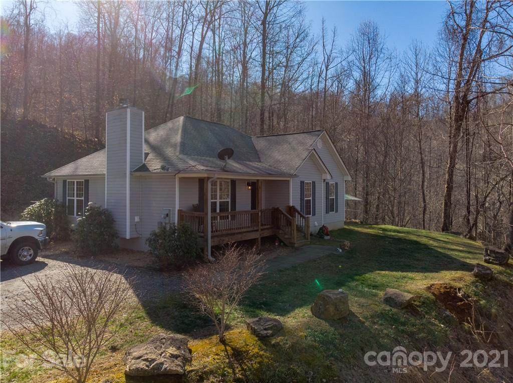 820 Safari Drive - Photo 1